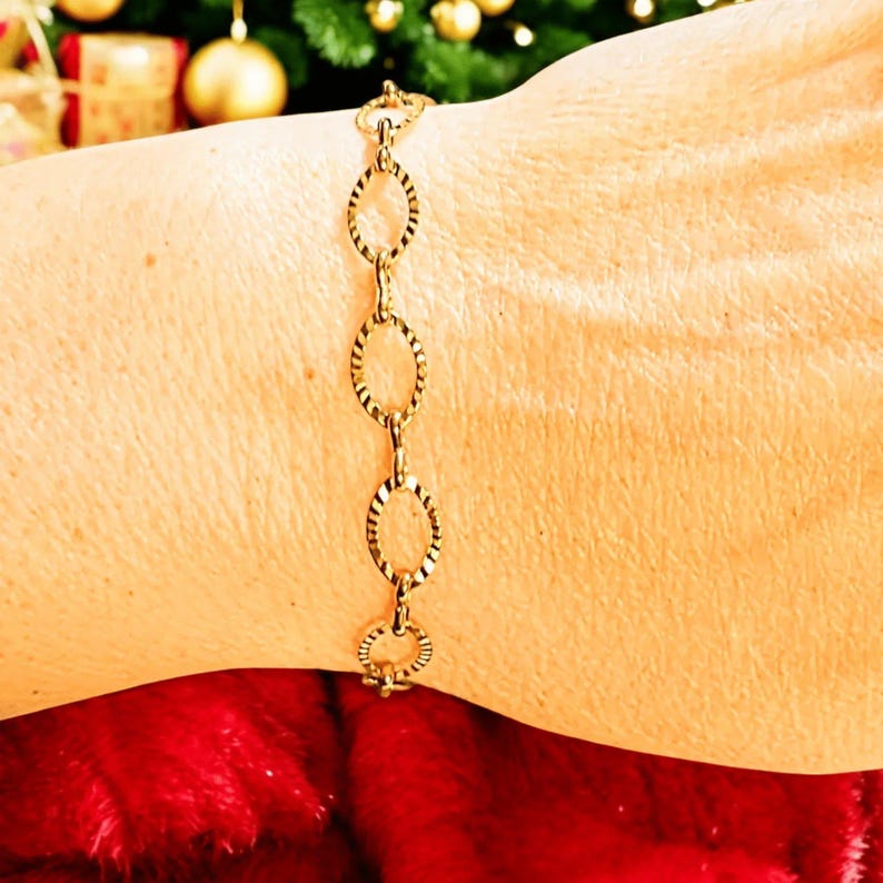 Shiny Gold Textured Oval Link Charm Bracelet Base Ii - D.i.y. - Build Your Charm Bracelet! - - LadybugfeetDesigns -