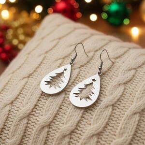 Christmas Tree Drop earrings - Silver - - LadybugfeetDesigns -