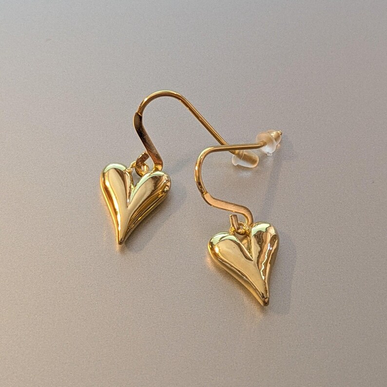 Fancy Heart dangle earrings, Gold - - LadybugfeetDesigns -