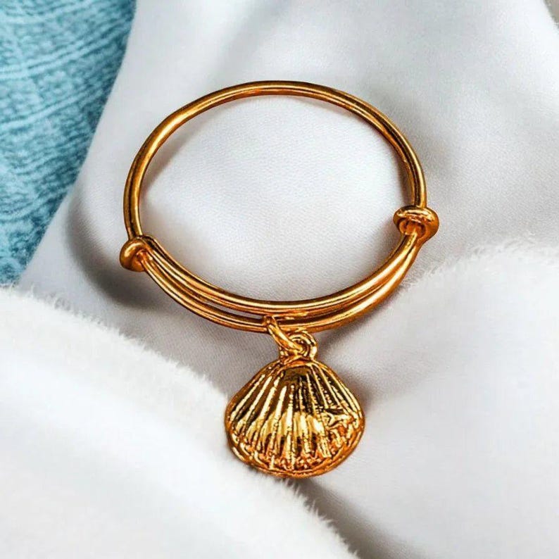 Clam Shell Expandable Charm Ring - Gold - - LadybugfeetDesigns -