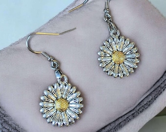 Silver Sunflower/Daisy dangle earrings
