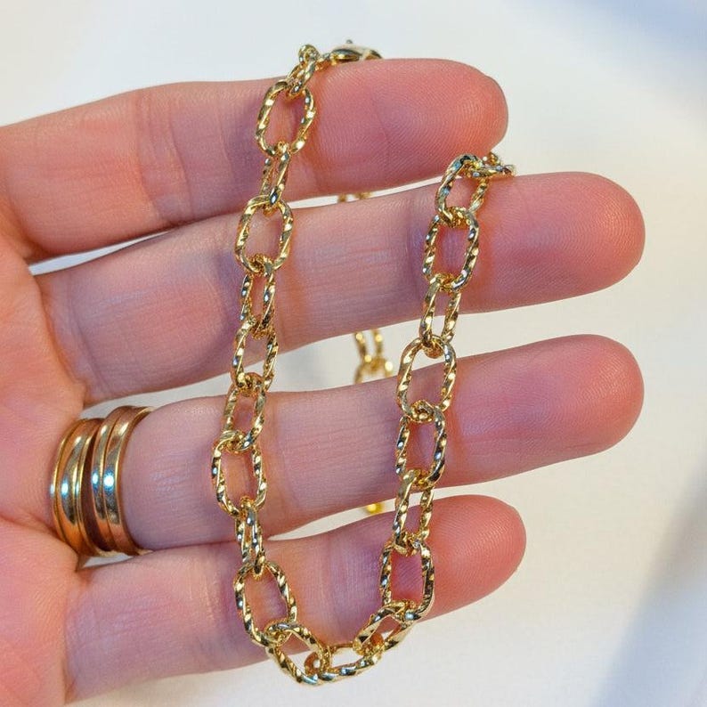 14K Gold Filled Textured Oval cable chain Bracelet Base - D.i.y. - Build Your Charm Bracelet! - - LadybugfeetDesigns -