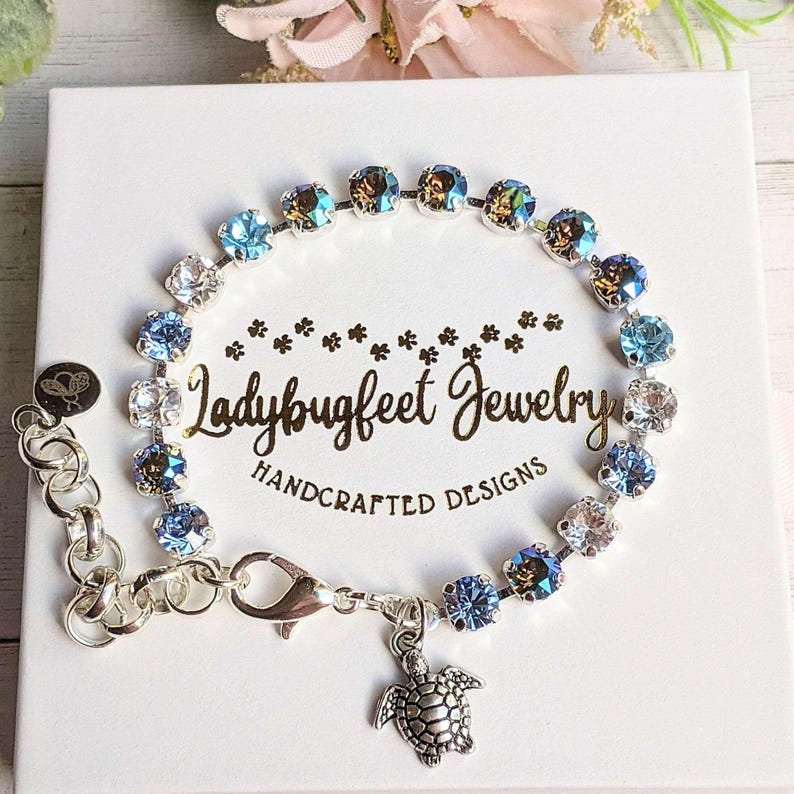 Sea Turtle Faceted Crystal Bracelet - - LadybugfeetDesigns -
