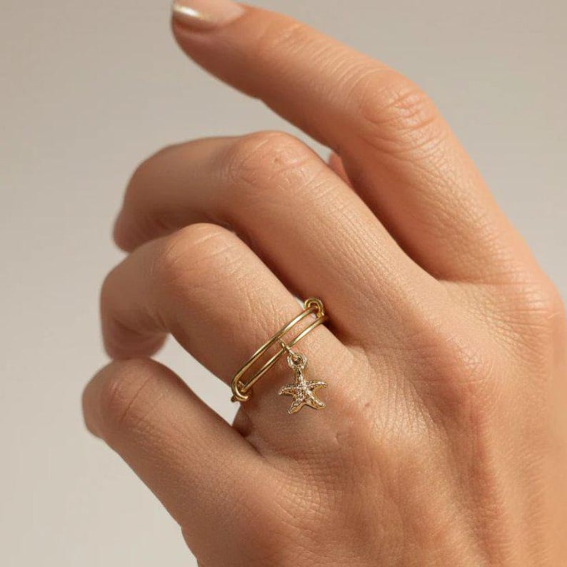Starfish Expandable Charm Ring - Gold - - LadybugfeetDesigns -