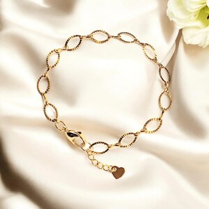 Shiny Gold Textured Oval Link Charm Bracelet Base Ii - D.i.y. - Build Your Charm Bracelet! - - LadybugfeetDesigns -