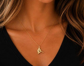 Manta Ray Necklace, Gold - 20 inches