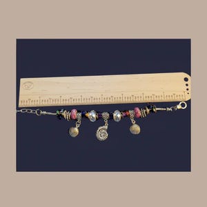 Seashell European beaded bracelet, Silver - - LadybugfeetDesigns -