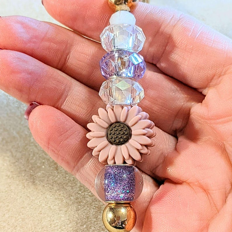 Daisy Crystal Keychain/Purse Clip - - LadybugfeetDesigns -