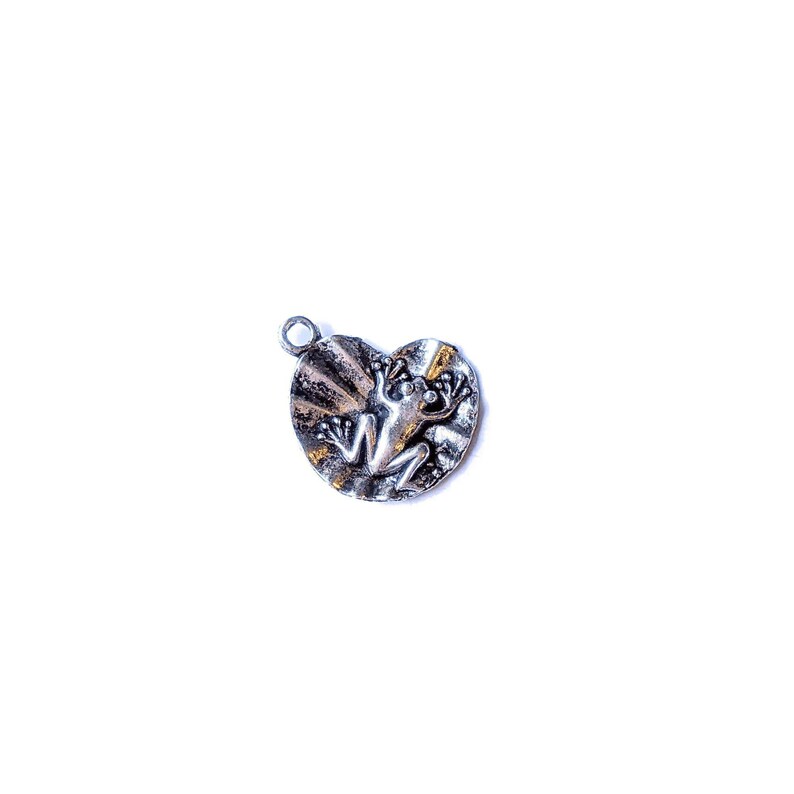 Silver Frog on a Lily Pad Charm - - LadybugfeetDesigns -