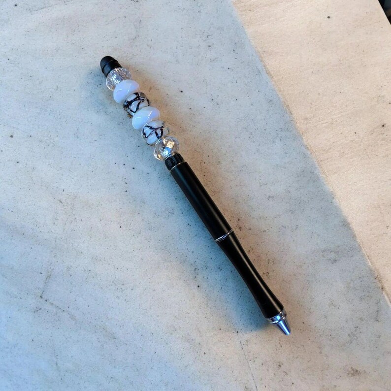Black/White Crystal Gift Pen - - LadybugfeetDesigns -