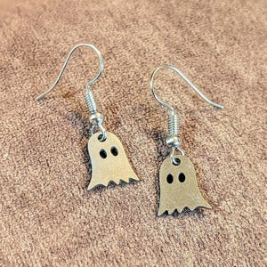 Ghost Halloween Earrings - - LadybugfeetDesigns -
