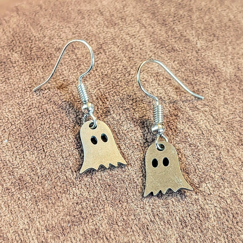 Ghost Halloween Earrings - - LadybugfeetDesigns -