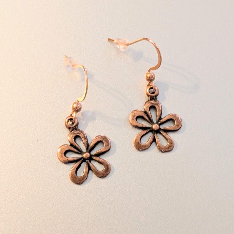 Daisy dangle earrings, Copper/Rose Gold - - LadybugfeetDesigns -