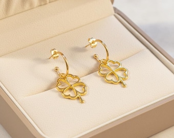 Four Leaf Clover Hoop earrings, Gold - 16mm