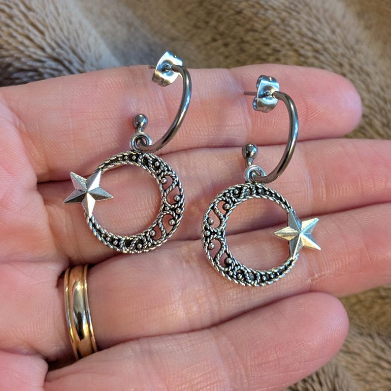 Fancy Crescent Moon Star Hoop Earrings, Silver - 16mm - - LadybugfeetDesigns -