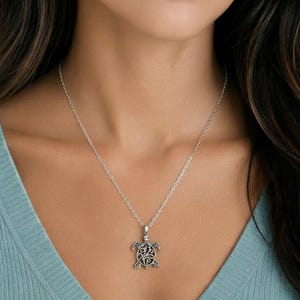 Sea Turtle Necklace, 20 inches - Silver