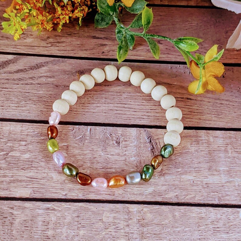 Multi Color Freshwater Pearl Stretch bracelet - - LadybugfeetDesigns -