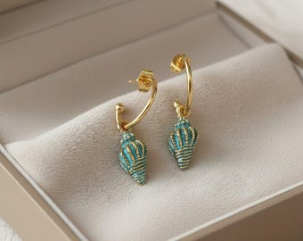 Sea Blue Conch Seashell hoop earrings, Gold - 16mm