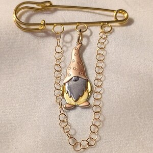 Gnome Safety Pin Brooch, Purse Charm - - LadybugfeetDesigns -