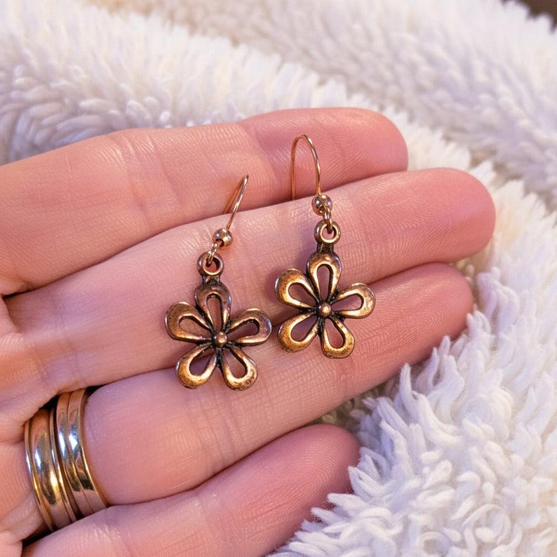 Daisy dangle earrings, Copper/Rose Gold - - LadybugfeetDesigns -