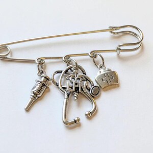 LPN - Licensed Practical Nurse Safety Pin Brooch, Purse Charm - - LadybugfeetDesigns -