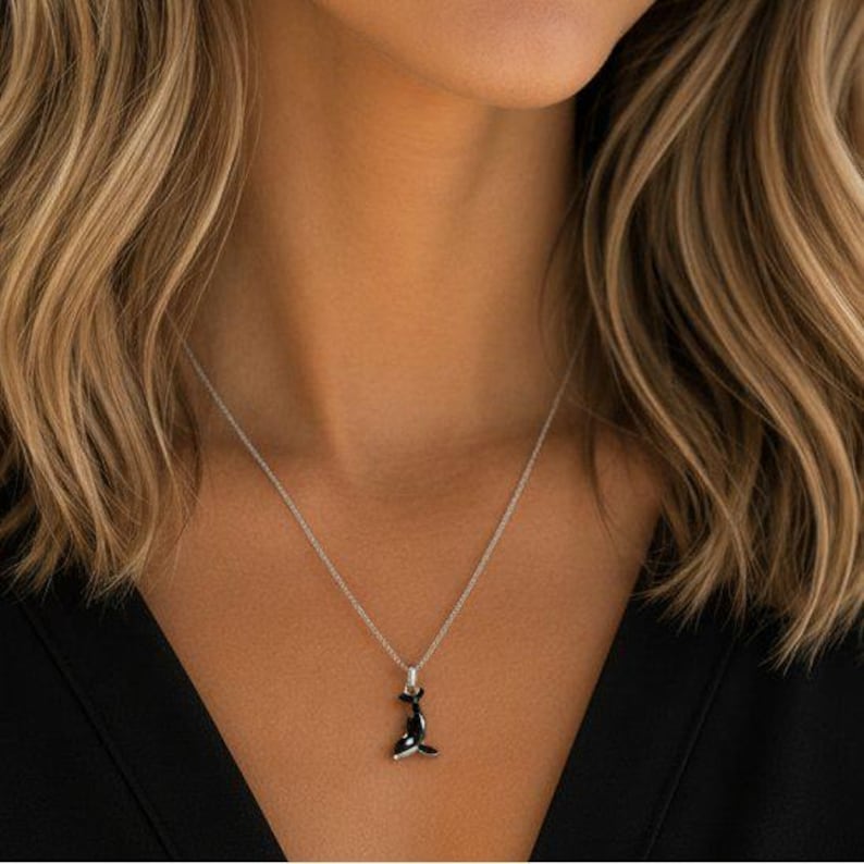 Orca Necklace, 20 inches - Silver - - LadybugfeetDesigns -