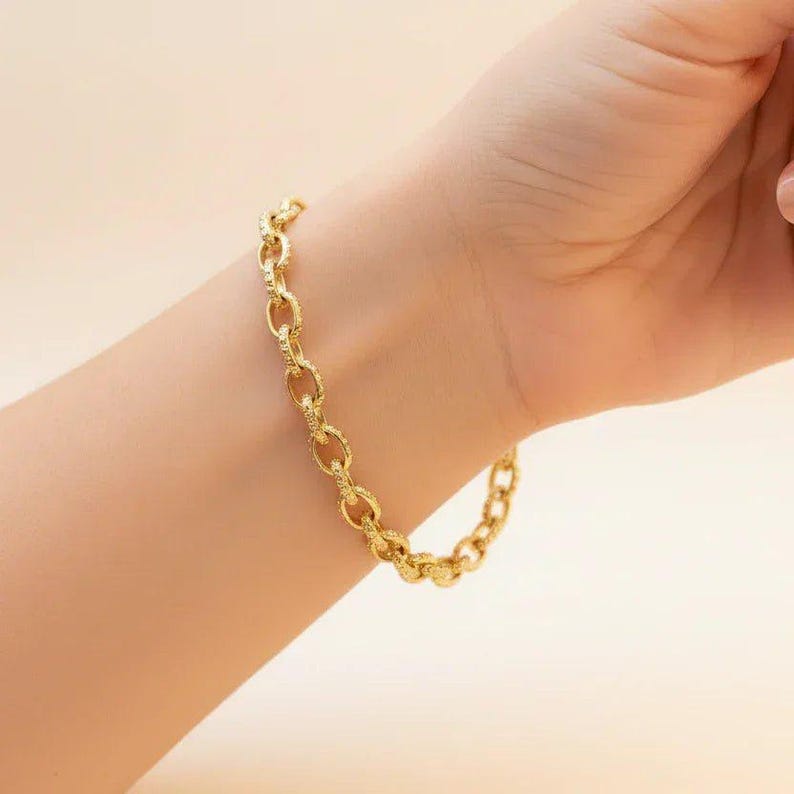 24K Gold Filled Textured Oval Link Charm Bracelet Base - D.i.y. - Build Your Charm Bracelet! - - LadybugfeetDesigns -