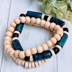 Blue Barrel Bead Stretch bracelet - Unisex - - LadybugfeetDesigns -