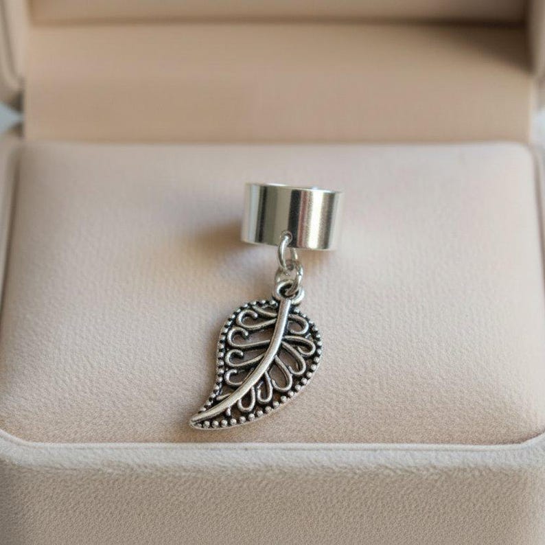 Leaf ear cuff, Silver - - LadybugfeetDesigns -