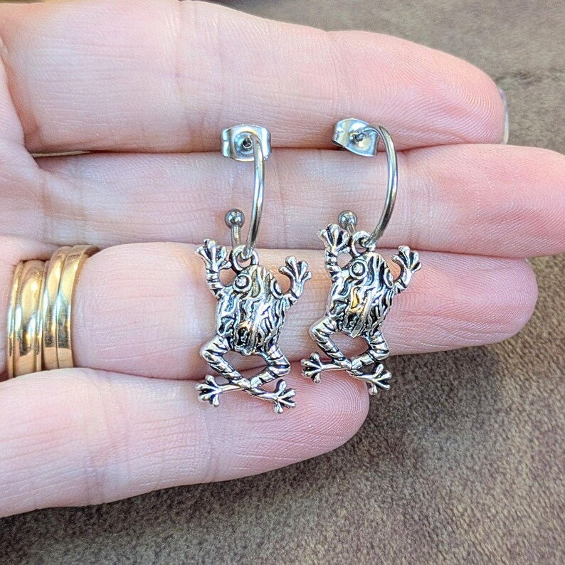 Fancy Frog Hoop Earrings, Silver - 16mm - - LadybugfeetDesigns -