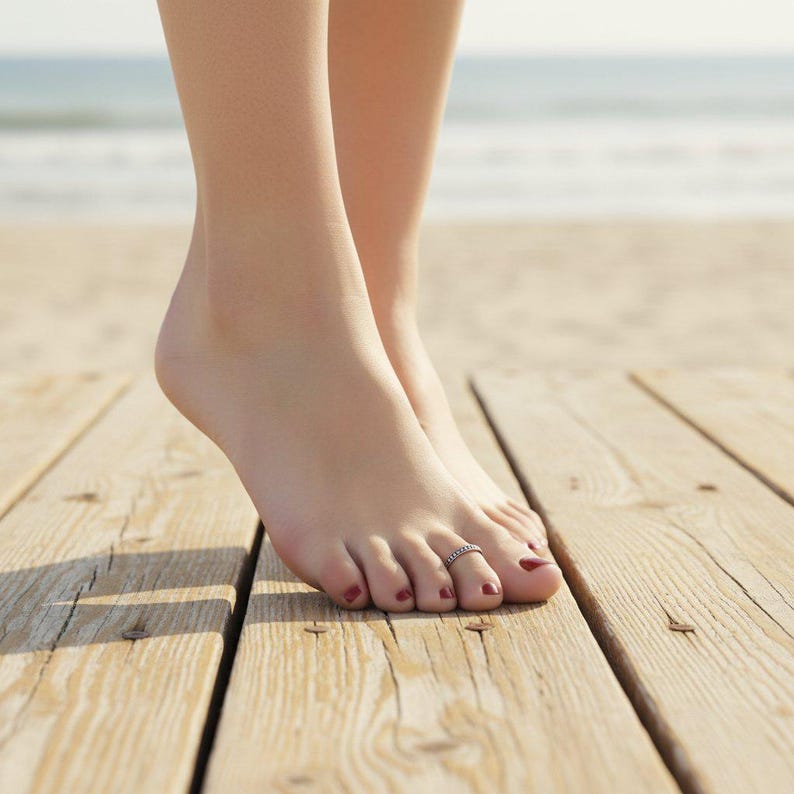 Studded Toe Ring - - LadybugfeetDesigns -