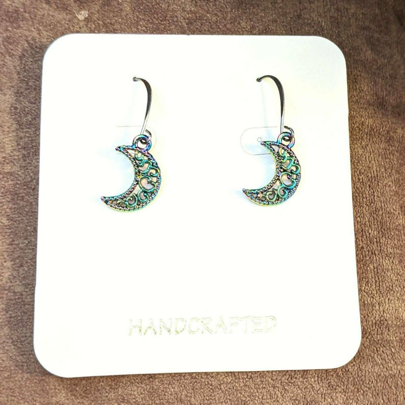 Fancy Crescent Moon Earrings - - LadybugfeetDesigns -