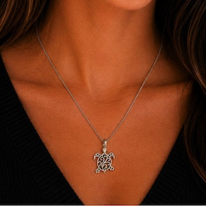 Sea Turtle Necklace, 20 inches - Silver - - LadybugfeetDesigns -