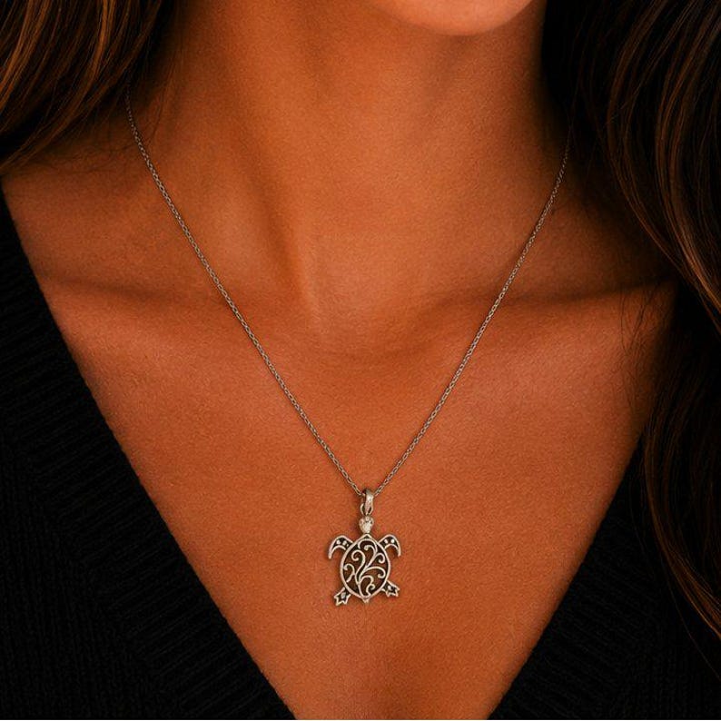 Sea Turtle Necklace, 20 inches - Silver - - LadybugfeetDesigns -