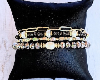 Elegante pulsera envolvente sin fin con cristales energéticos