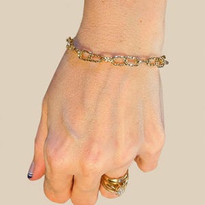 14K Gold Filled Textured Oval cable chain Bracelet Base - D.i.y. - Build Your Charm Bracelet! - - LadybugfeetDesigns -