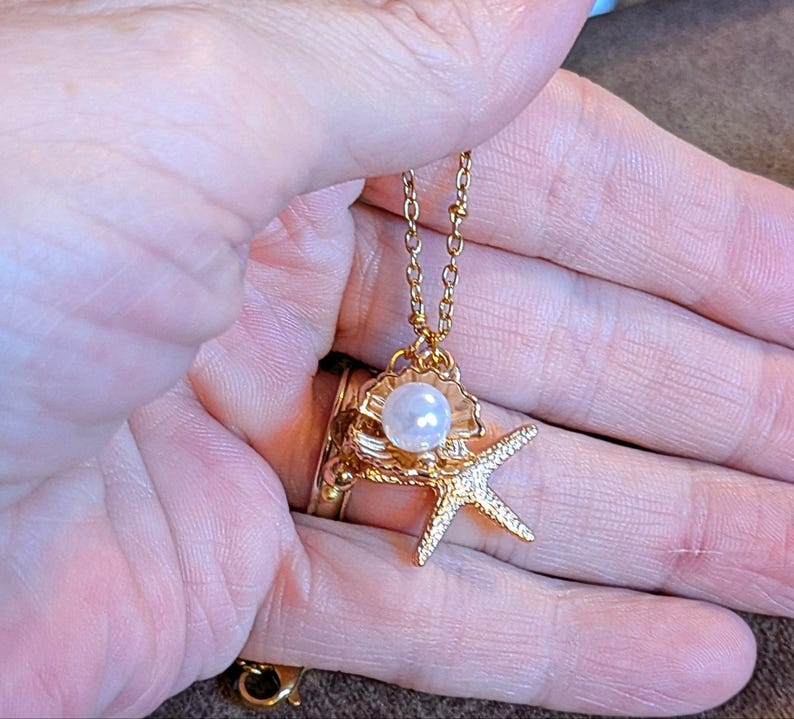 Pearl Clam Shell Starfish Crystal charm necklace and Earring set, Gold - - LadybugfeetDesigns -