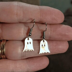 Ghost Halloween Earrings - - LadybugfeetDesigns -