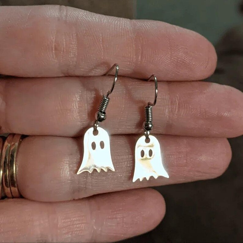 Ghost Halloween Earrings - - LadybugfeetDesigns -