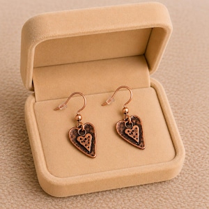Heart dangle earrings, Copper/Rose Gold - - LadybugfeetDesigns -