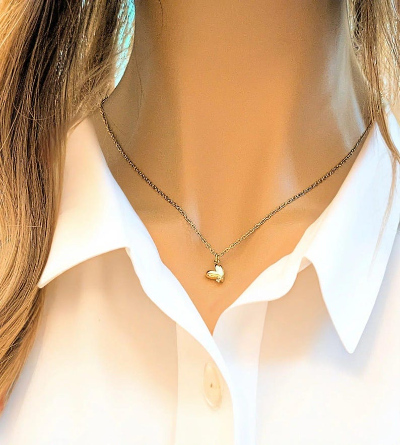 Heart necklace, Gold - 20 inch - - LadybugfeetDesigns -