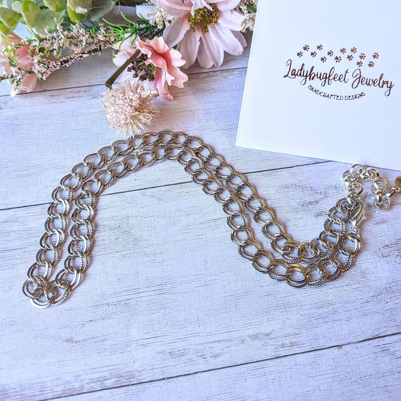 Textured Double Oval Link Necklace, Silver - 18 inch - - LadybugfeetDesigns -