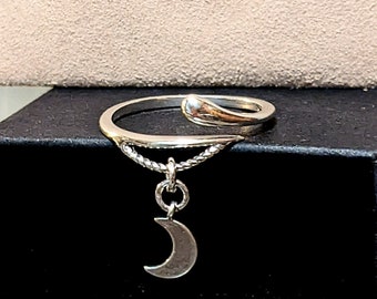 Silver Crescent Moon Wrap Ring