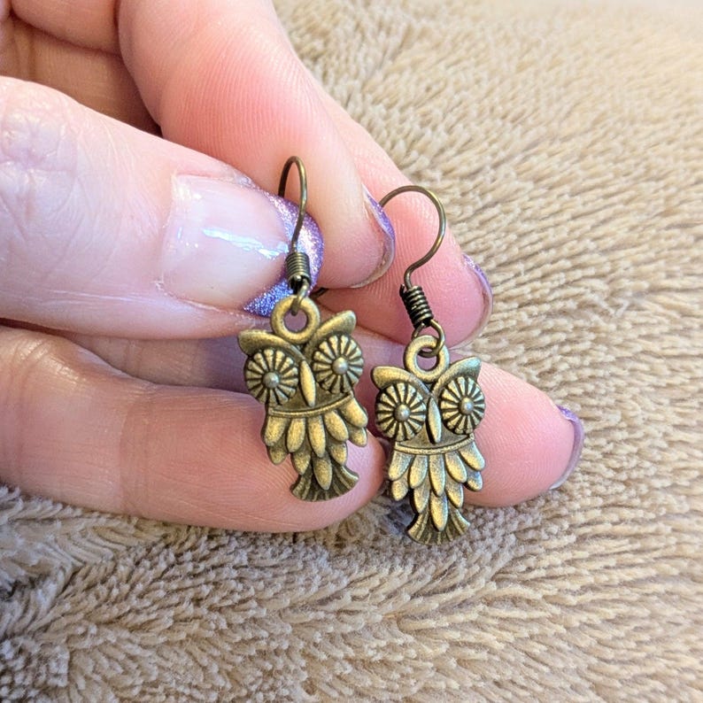 Owl hook earrings, Antique Bronze - - LadybugfeetDesigns -