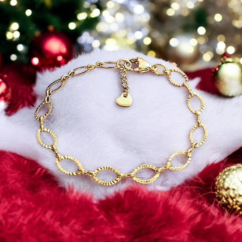 Shiny Gold Textured Oval Link Charm Bracelet Base Ii - D.i.y. - Build Your Charm Bracelet! - - LadybugfeetDesigns -