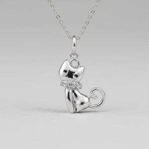 Cat Necklace, 20 inches - Silver - - LadybugfeetDesigns -