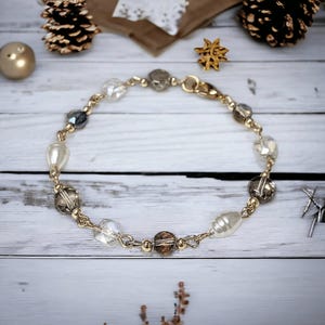 Romantic Crystal Pearl bracelet - - LadybugfeetDesigns -