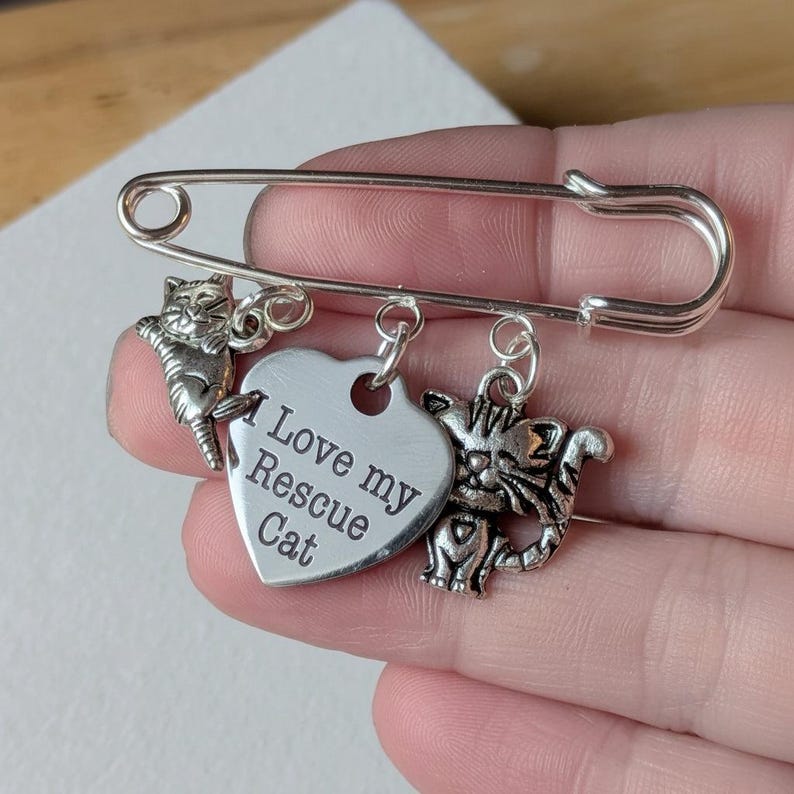 I Love My Rescue Cat Safety Pin Brooch, Purse Charm - - LadybugfeetDesigns -