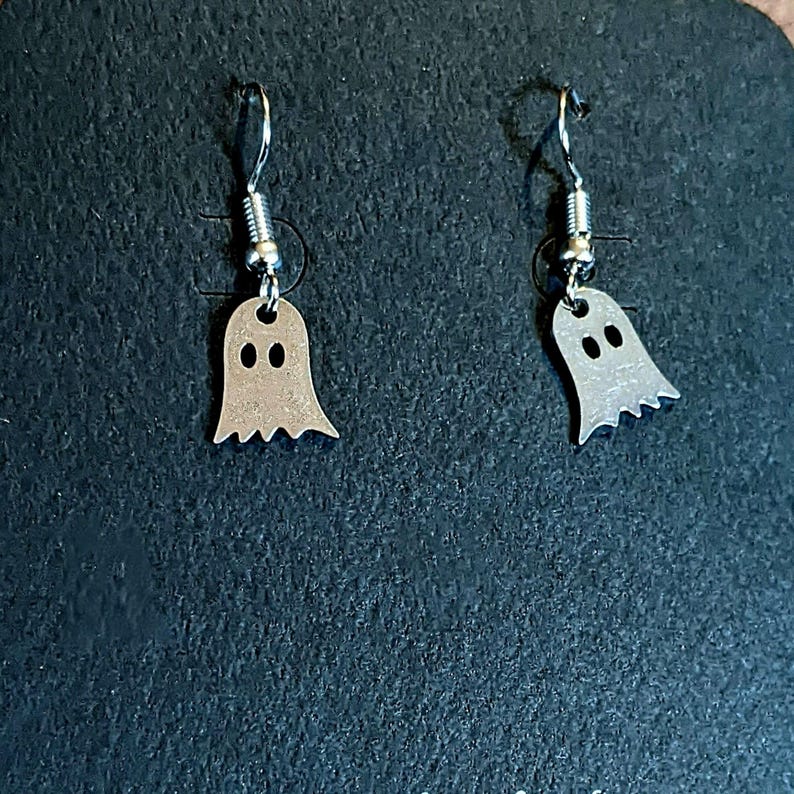 Ghost Halloween Earrings - - LadybugfeetDesigns -