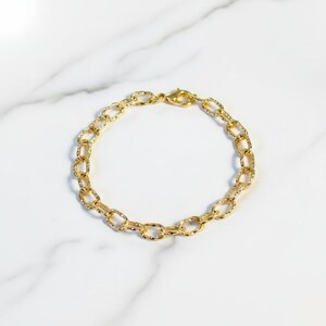 14K Gold Filled Textured Oval cable chain Bracelet Base - D.i.y. - Build Your Charm Bracelet! - - LadybugfeetDesigns -